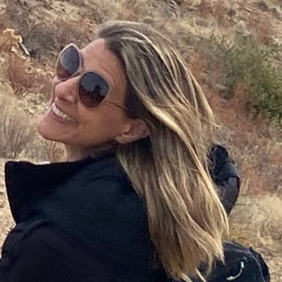 essmun's profile picture. Wife. Mom of 4. And many other things. But those are what matter most.