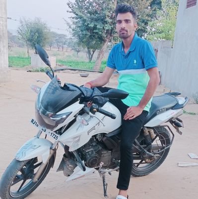 ABHINAV85833882's profile picture. student