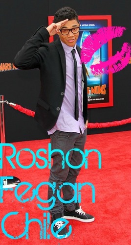 Fans Club Oficial Roshon Fegan (Ty Blue) De Shake It Up & Camp Rock 1 y 2  Lo Amamos Y Siempre Lo Apoyamos