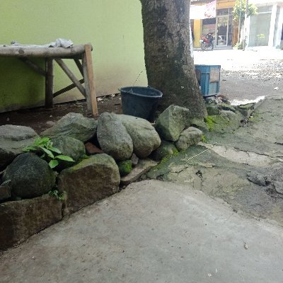 IsanimiSani's profile picture. makan bolaaaaa