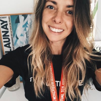 picture editor. sports therapist. poet. runner. gin slinger. wannabe cowgirl. @jules_loves_photos