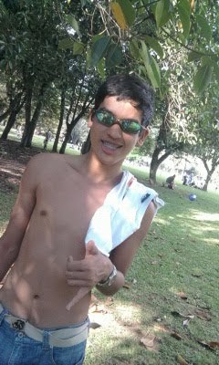 Cesar Felipe Costa Carriel. Tem 17 anos. Dizem por aí que é muito bonito. Futuramente quer trabalhar na área de admnistração. minha paixão : #PALMEIRAS