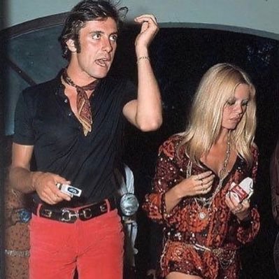 AndrewCamille16's profile picture. Oral surgeon.Zygoma surgery..Golf player.Gentleman by day,perverted by night.