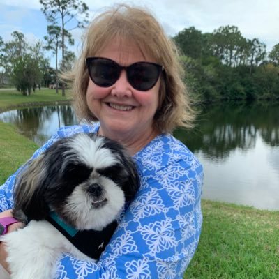 emurzap's profile picture. Passionate about business, spirituality, the beach, music, good food and against a Trumplican mentality