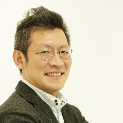 元科学者 一応博士 シンクタンカーやって、網膜投影やってた。宇宙×ロボットも少しやった。「技術と実用の架け橋」をモットーにまいにちがんばる非エンジニア、万年メイカー見習い。