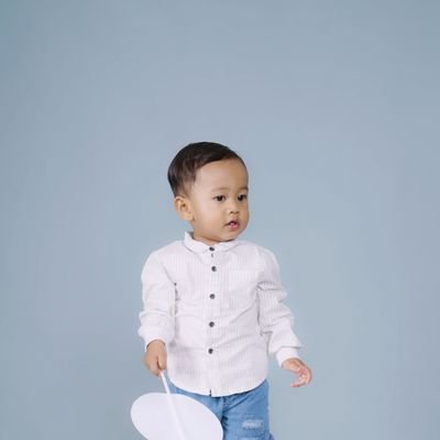 laredita's profile picture. ada karna kau ada