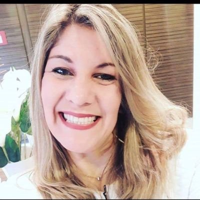 LidiAlfabetiza's profile picture. ✏️ | Pedagoga Profissional em Alfabetização Infantil
👩‍🏫 | Psicopedagoga ❤️
📞 | 119715-36494