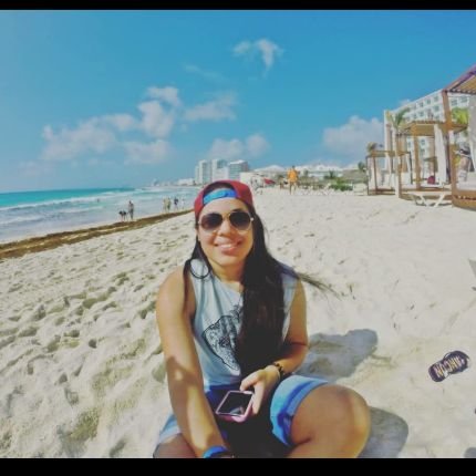 laura_domi123's profile picture. IT Professional 👩‍💻