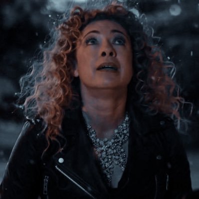 BespokeHoney's profile picture. You watch us run.