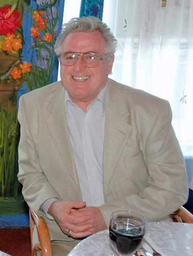 rex_carey's profile picture. Enjoying life with my wife Orawan (Nang) and our Daughter Richie. Director with Little Bits Therapeutic Riding LBTRA  and President of  Alberta Thai Association