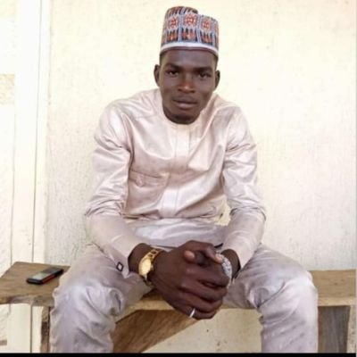 SaniHas31552161's profile picture. calm come collect but contrary of comical.