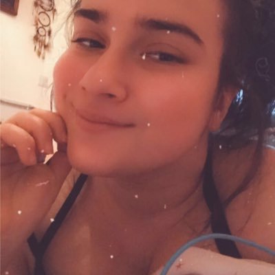 please follow my insta ellies_doodles_official
Lil gamer on TikTok/twitch LilEll_TTV