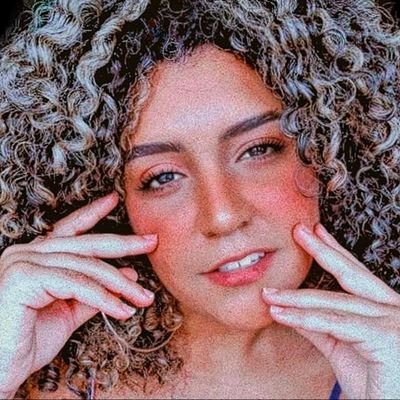 YouTuber em construção.
📧 contatolyviamara@gmail.com
sim, eu tenho um Dix @Tr0uxoffobia_