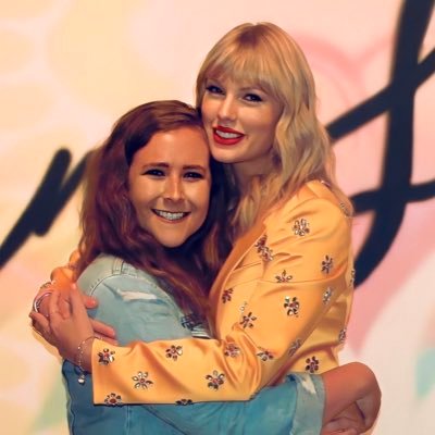 Taylor Swift is life. So much of a bleachella stan that I told Taylor not to diss it. Lover‘s Lounge 8.22.19!