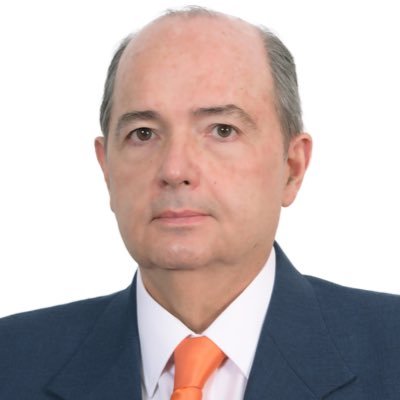 Doctor en Jurisprudencia. Diputado de la República en 1998. Ex asambleísta por #Cotopaxi 2021. Miembro del Frente Nacional Socialdemócrata Ec.