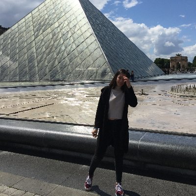 superaari's profile picture. Bonjour