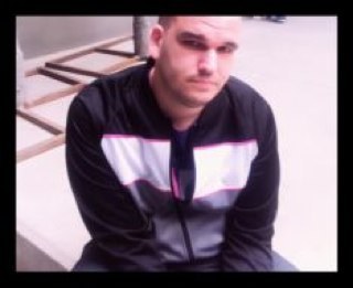 elirazy's profile picture. 