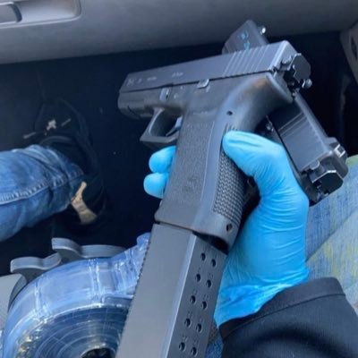 1400_ben's profile picture. bandz ova night **