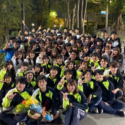 東大4大インカレテニスサークルの1つ、東大レモンスマッシュ🍋通称レスマ🍋の公式アカウントです！東京大学、お茶の水女子大学、日本女子大学の学生約100名で構成されるテニスサークルで、45年以上の歴史を誇ります！今年の新歓アカウント→@UT_lemonsmash46