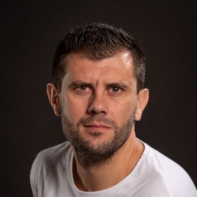 o que faço fala tão alto, que não deixa ouvir o que digo