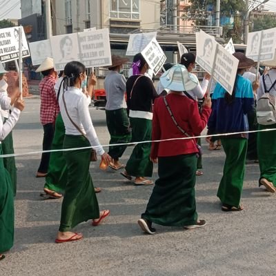 ZawTtz's profile picture. former