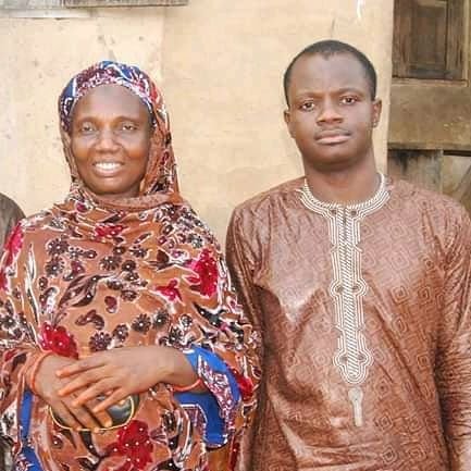 Oyibo2015's profile picture. GROW THROUGH WHAT YOU GO THROUGH!!