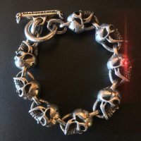 危急存亡 (@beingexigent) 's Twitter Profile