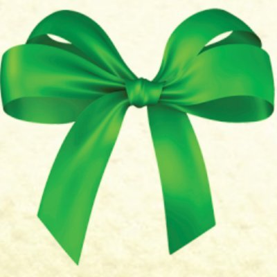 thegirlwithabow's profile picture. Bright nail polish and winged eyeliner