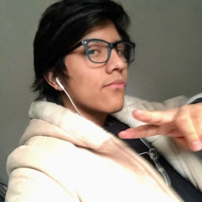 omerblack56's profile picture. Desconéctate por un momento de tu vida.