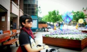 leesanhaaa's profile picture. water holic/selfishness/codes-combine/calvinklein/electronic/Humming Urban Stereo/casker