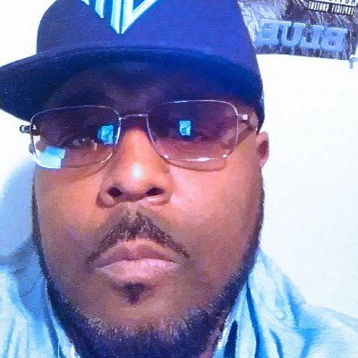 Hip*Hop*Soul Artist, Gifted Orator, Actor, Self Published Author ($treet Go$pel Vol.1ne) & Community Activist (https://t.co/yX4GKilEPa) for booking: 4192831017