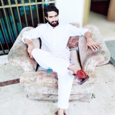 UsmanKh57758480's profile picture. 