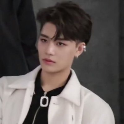 𝘉𝘪𝘦𝘯𝘷𝘦𝘯𝘪𝘥𝘰; 𝘢 𝘥𝘰𝘯𝘥𝘦 𝘱𝘶𝘦𝘥𝘦𝘴 encontrar al amor de tu vida. 🌙 taeil