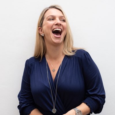 LarissahWerneck's profile picture. Comunicadora! Vivendo no México! Casada com @aramires