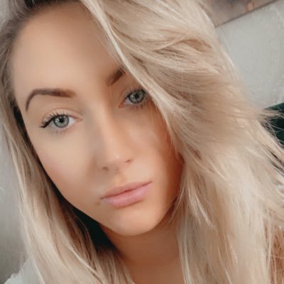 JenbenCrosby's profile picture. 