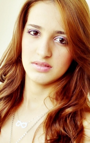 FC dedicado a diva @MeninaMaldita_ que tem essa voz P-E-R-F-E-I-T-A *-* Twitpic da diva: http://t.co/PJ7QFpArGl