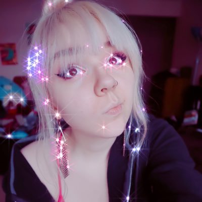 JulietteGraceR1's profile picture. You are already here so read my bio! I'm a young artist excited to share it with the world! I also draw people in a trippy way!