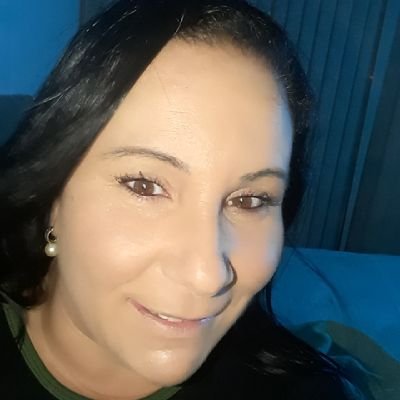 LimaCorreaLili's profile picture. Uma das coisas que mais nos diferencia e, ao mesmo tempo, mais nos aproxima, é a emoção.  - Augusto Cury.