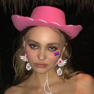 COPYOFMM's profile picture. fight me @louis_tomlinson