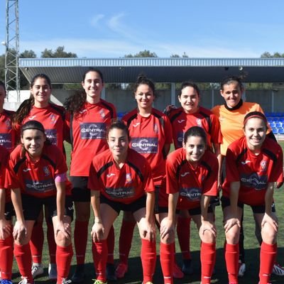 El fútbol jugadora del ecija femenino