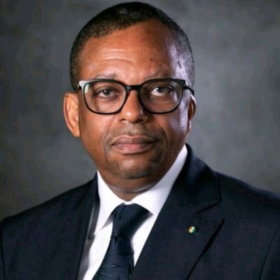 Député à l'Assemblée Nationale gabonaise, dans la province de la  Nyanga,Haute-Banio, siège de Ndindi .
