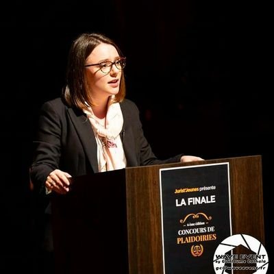 Jul_snts13's profile picture. M2 Droit pénal des affaires 

Amoureuse inconditionnelle de pizzas, fan de randonnées en montagne, assez rock'n roll 🤟