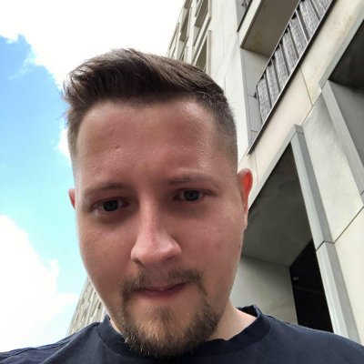 🏗️ Software architect
📘 Domain-driven design enthusiast
🥗 Holacracy newbie
