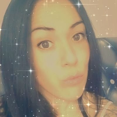 LauraReyesGome4's profile picture. reír....