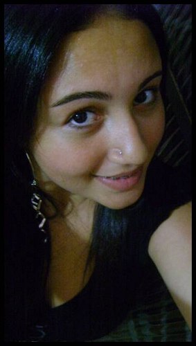Me segue ? sigo todos de volta. Apaixona pelo meu namorado Juuan, ele me alegra e me faz feliz ç2 amo a minha familia e os meus amgs *--*