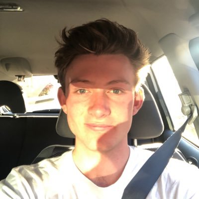 tennis + tech + snowboarding
combating my executive dysfunction + procrastination with an AI task app (https://t.co/bLZPYGiOnE)
prev: snr PM @ Yahoo, Revolut