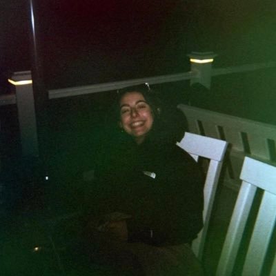 beccapackerr's profile picture. she/her | IG: @beccapackerr |