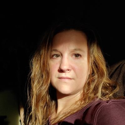 ashgillram's profile picture. Mother of 3, happily married, social studies teacher,  runner, amateur triathlon enthusiast, former gymnast