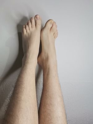 23 yrs old/
Mexican boy
1.82 mt // 6'97
/ DM for personalized pics and videos🦶🦵// Paypal only