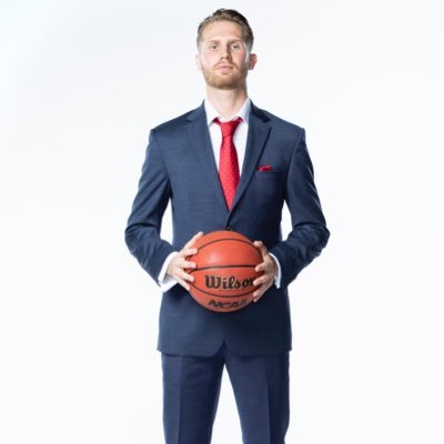 Account Executive @justplaybball | #TeamJustPlay                      
Originally from Södertälje, Sweden.